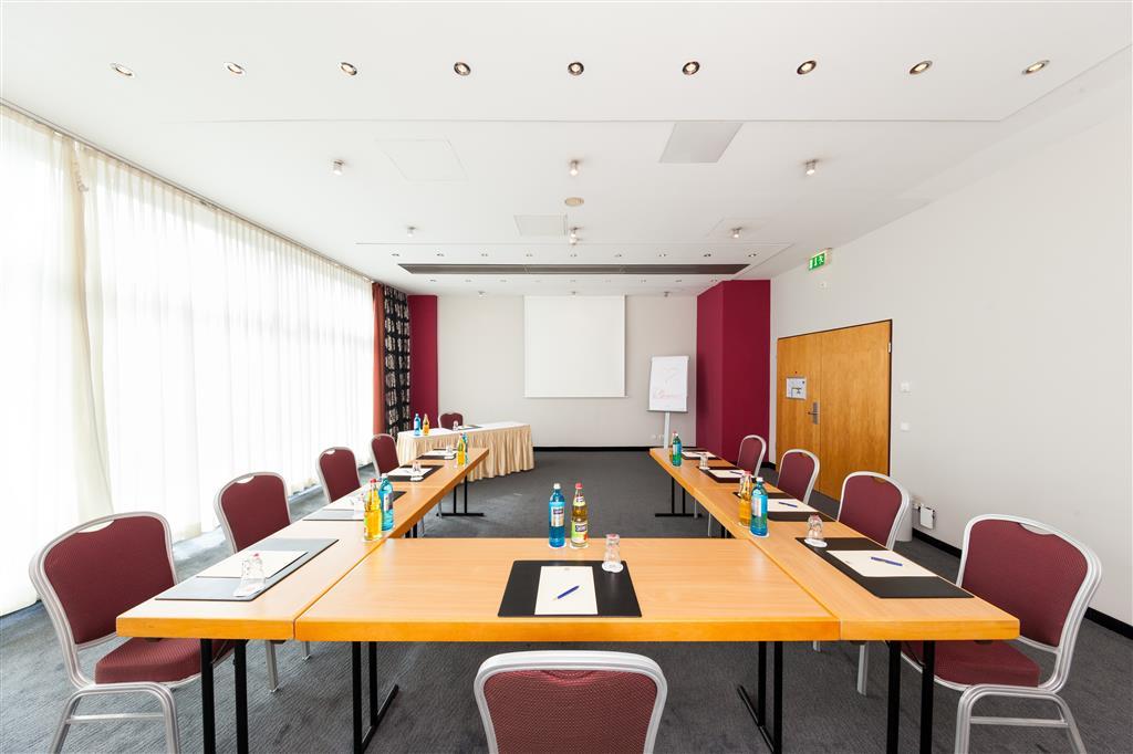Plaza Premium Koeln Hotel Eksteriør billede