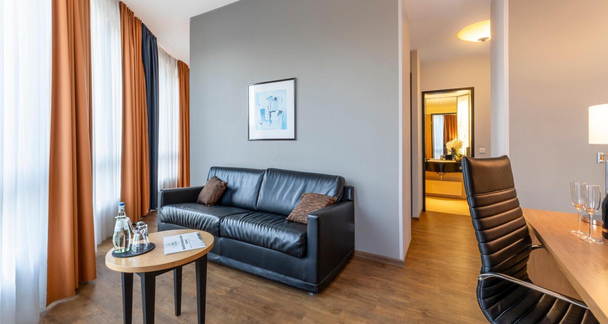 Plaza Premium Koeln Hotel Eksteriør billede