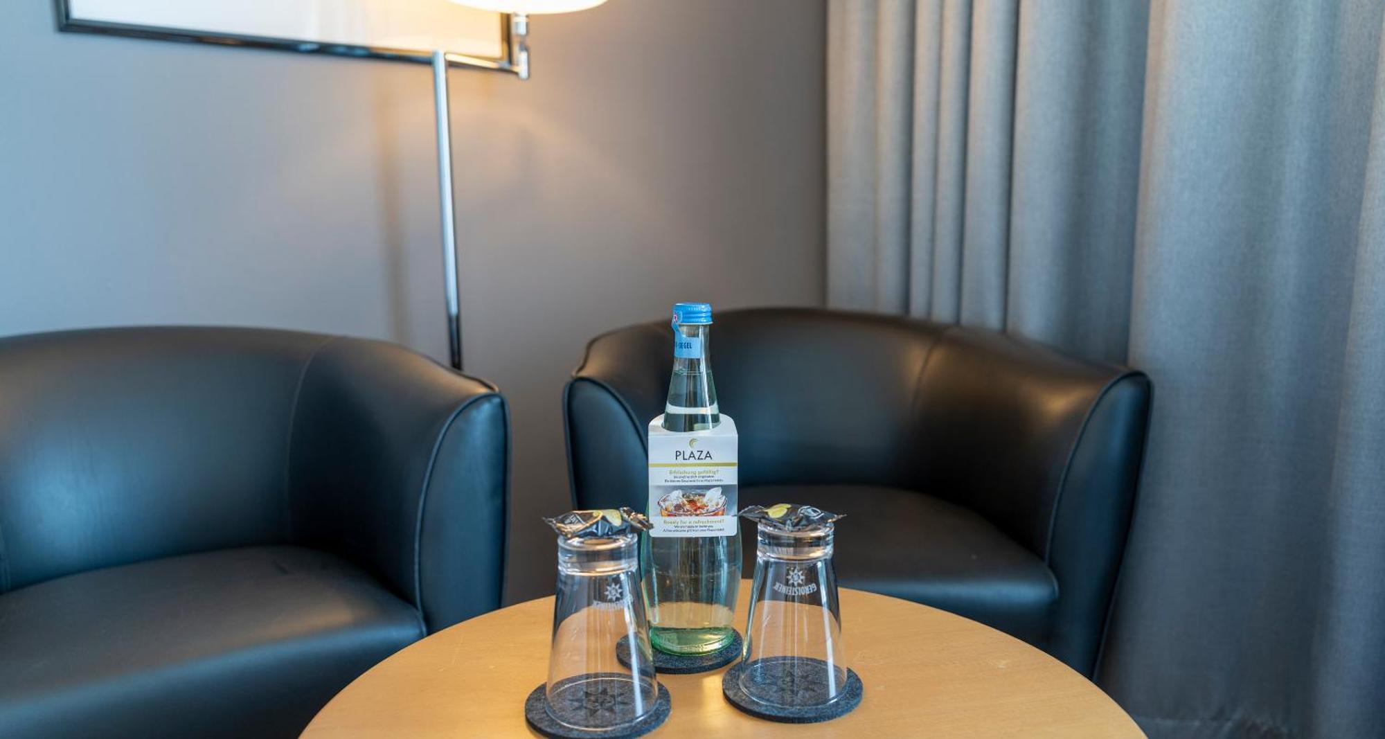 Plaza Premium Koeln Hotel Eksteriør billede
