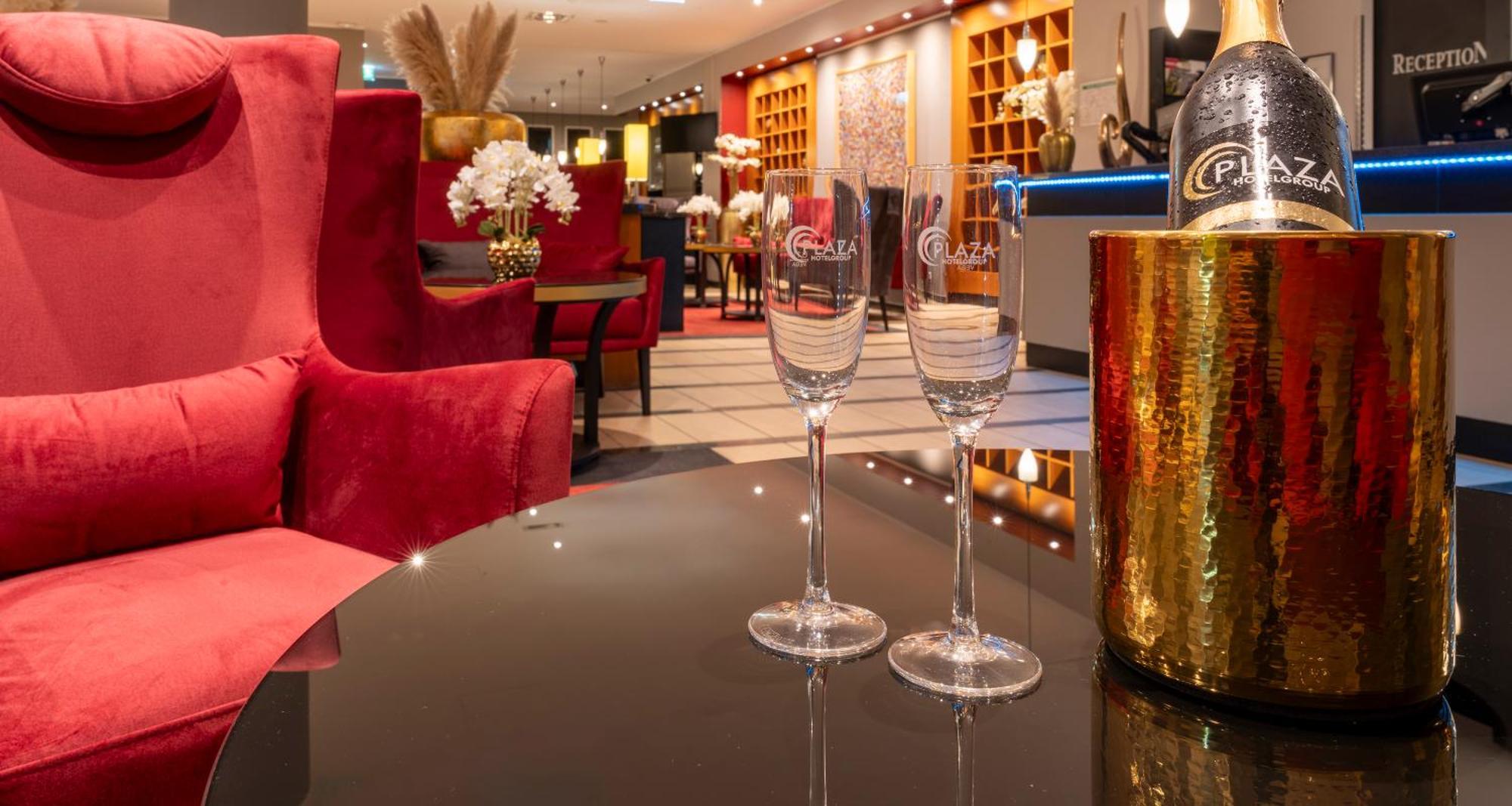 Plaza Premium Koeln Hotel Eksteriør billede